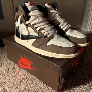 Travis scott jordan 1 red laces Clearance